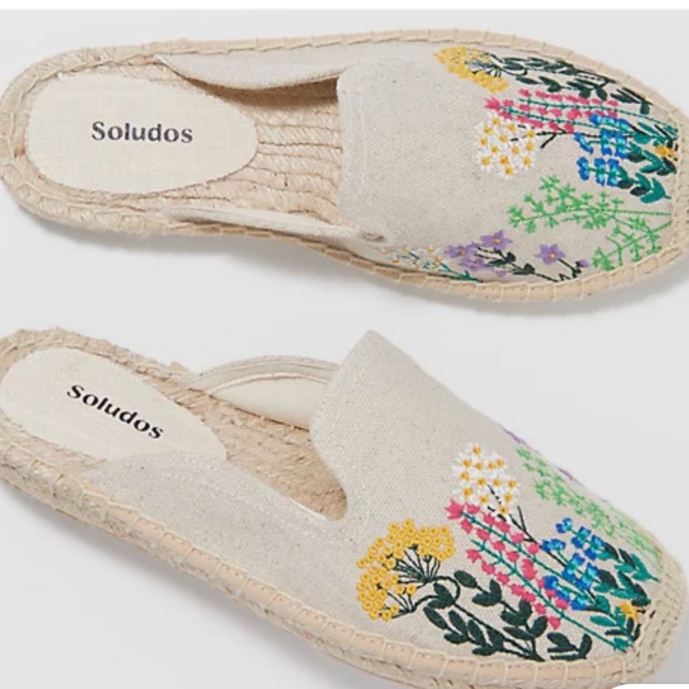 SOLUDOS Women's Wildflowers
Espadrille Mules SLIP ON
EMBROIDERY COLORFUL